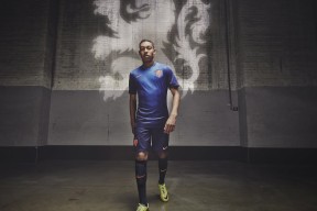 2026世界杯最新新闻-传奇归来！Ming首秀状态火热，TES主场沸腾